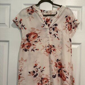 Ardene Blush Floral Blouse XL Short Sleeve Curved Hem Top